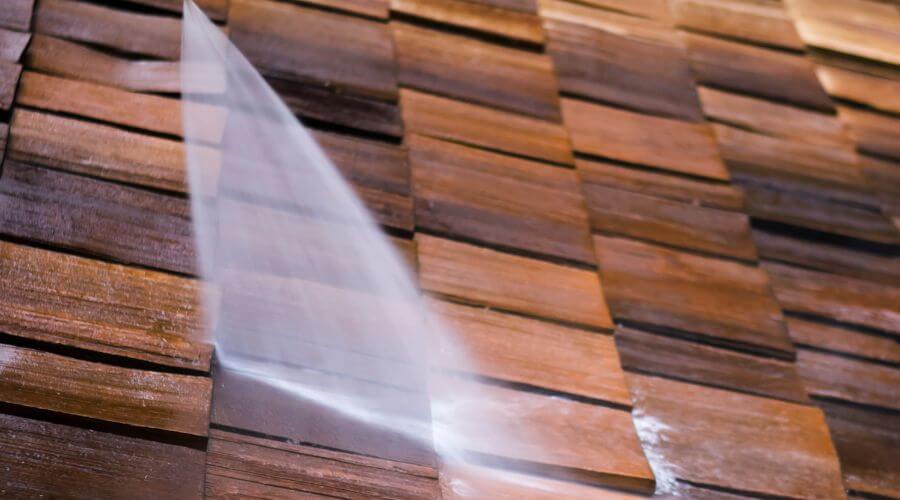 Expert flood damage restoration services in Elsah, IL